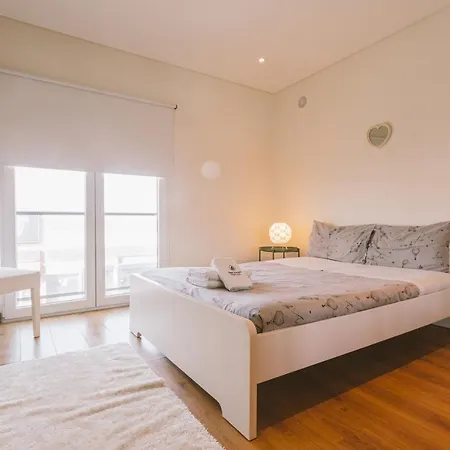 Best 42 - Charming And Central Apartament Apartment Peniche
