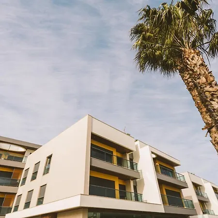 Best 42 - Charming And Central Apartament * Peniche