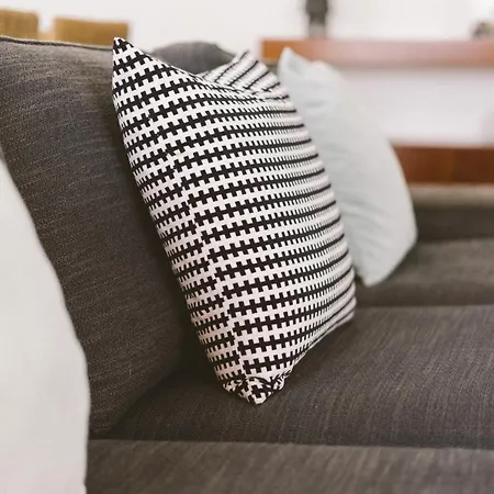 Best 42 - Charming And Central Apartament דירה