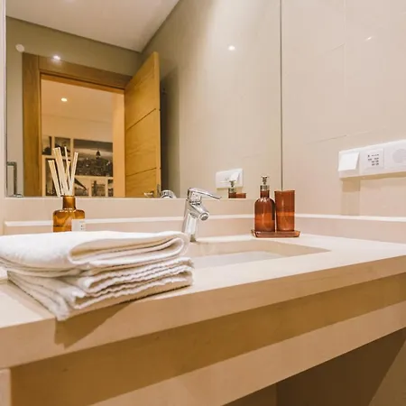 דירה Best 42 - Charming And Central Apartament