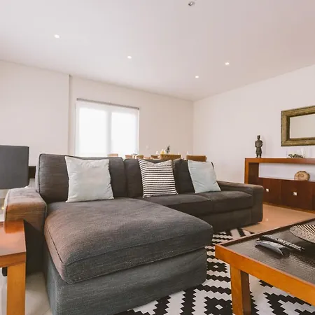 Best 42 - Charming And Central Apartament